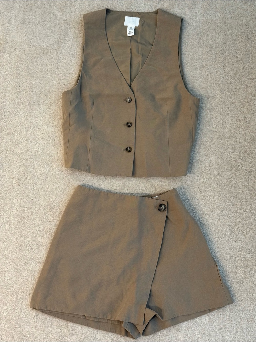 H&M Tan/Olive Vest and Skort Set